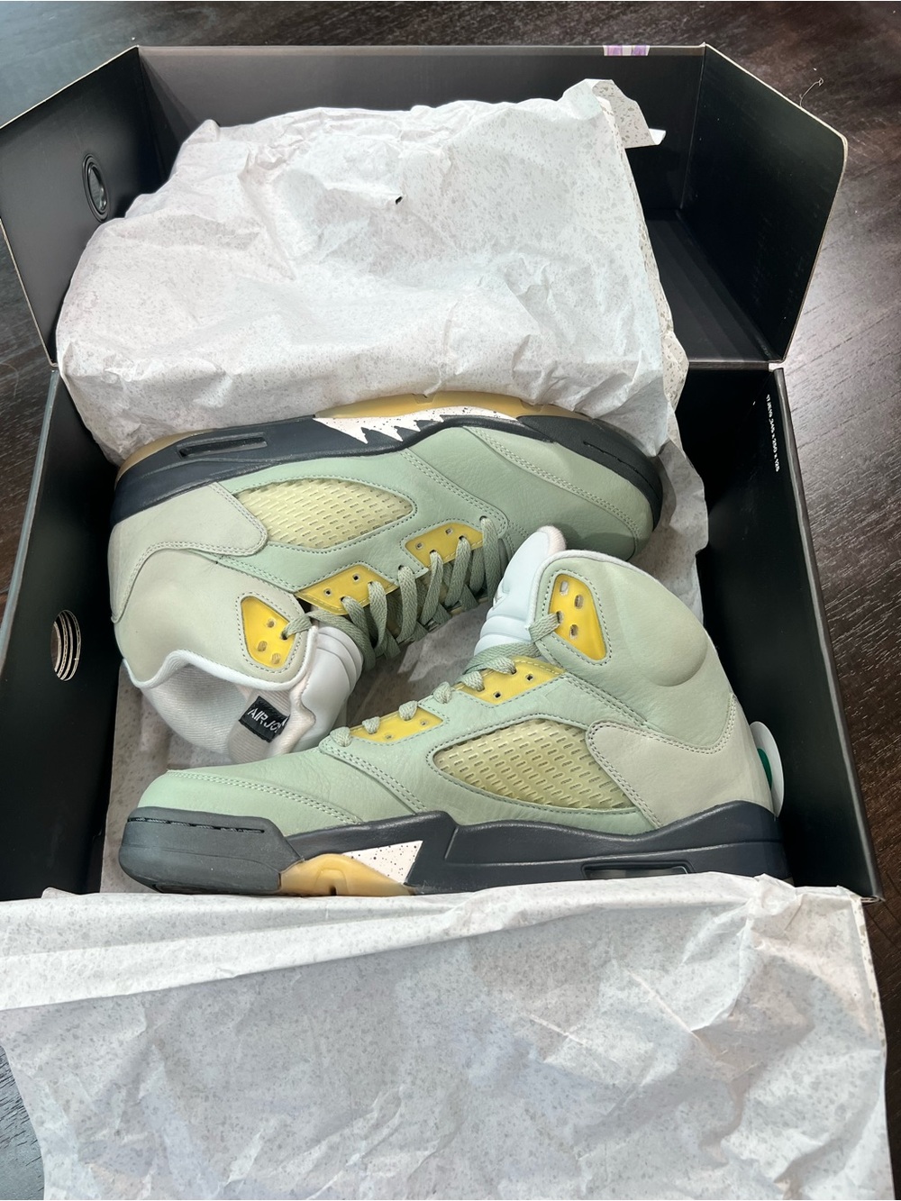 Air Jordan 5 Retro Jade Horizon Size 10 Men’s DC7501-300 w/ Original Box